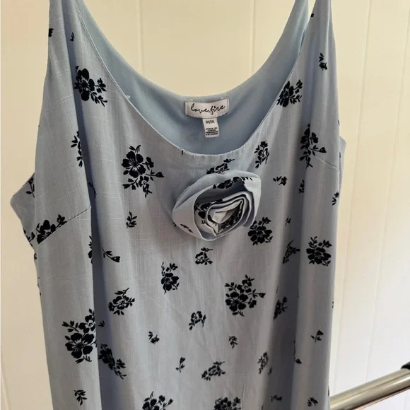 Light Blue Dress with Navy Floral Pattern and Rosette Detail - Picture 3 of 5